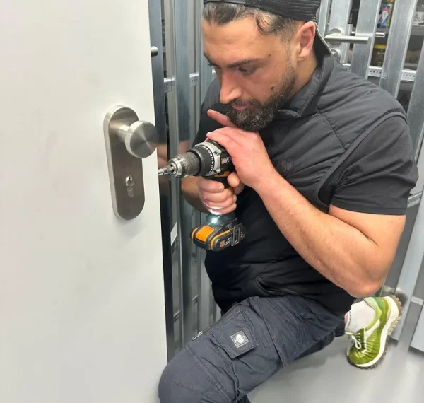 ba465166bc554bc8a2fce30da366967e-1